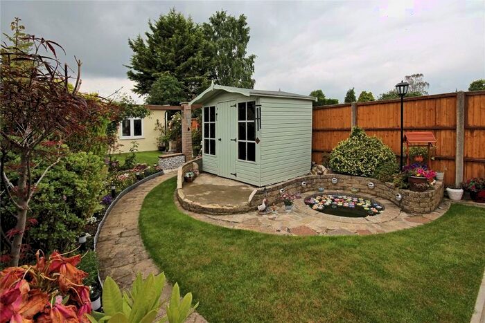 3 Bedroom End Of Terrace House To Rent In Westfield, Woking, GU22