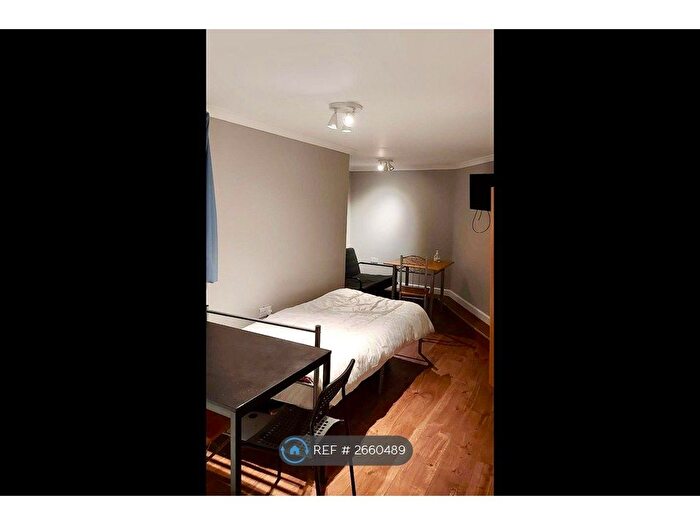 Studio To Rent In Galfrid Road, Cambridge, CB5