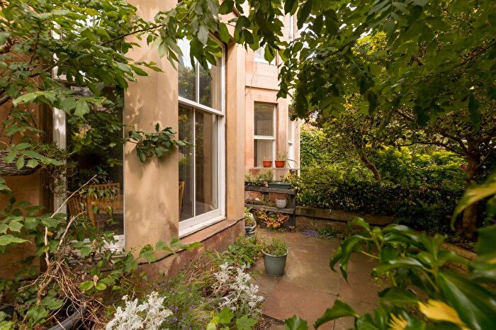 2 Bedroom Flat For Sale In Gfr, Sciennes Road, Marchmont, Edinburgh, EH9