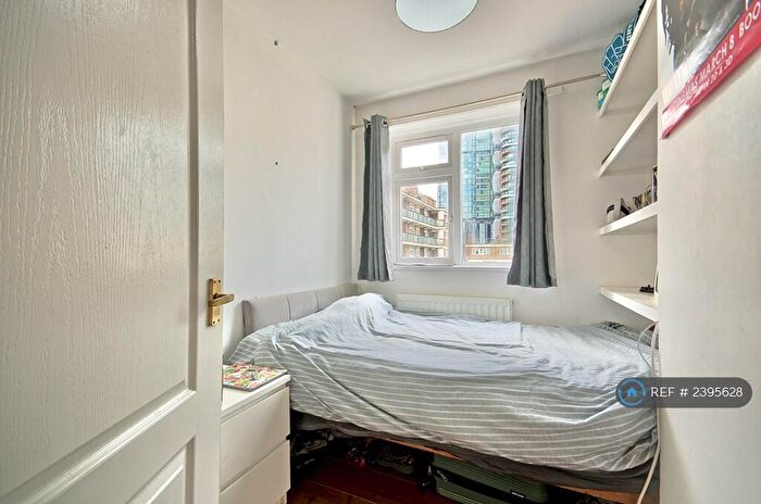 3 Bedroom Flat To Rent In Micawber Court, London, N1