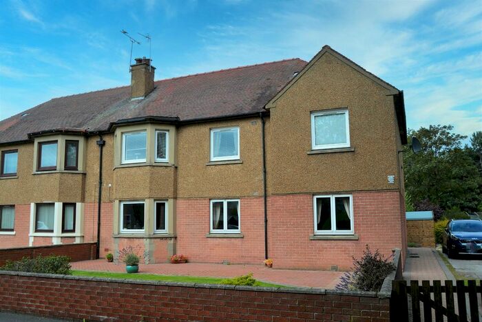 3 Bedroom Flat For Sale In Oswald Avenue, Grangemouth, Stirlingshire, FK3