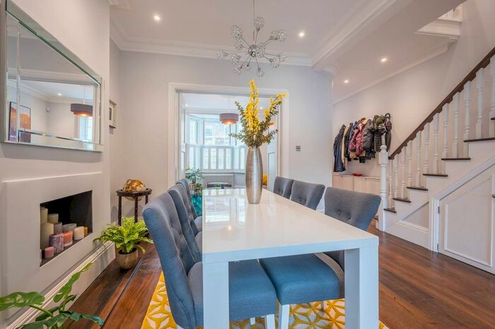 3 Bedroom End Of Terrace House To Rent In Railton Road, Herne Hill, London, SE24