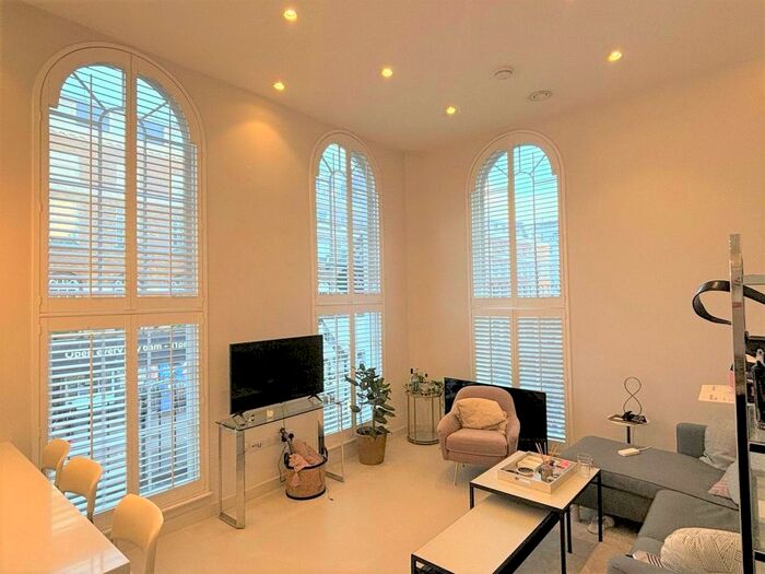 2 Bedroom Flat To Rent In York Street, Marylebone, London, W1U