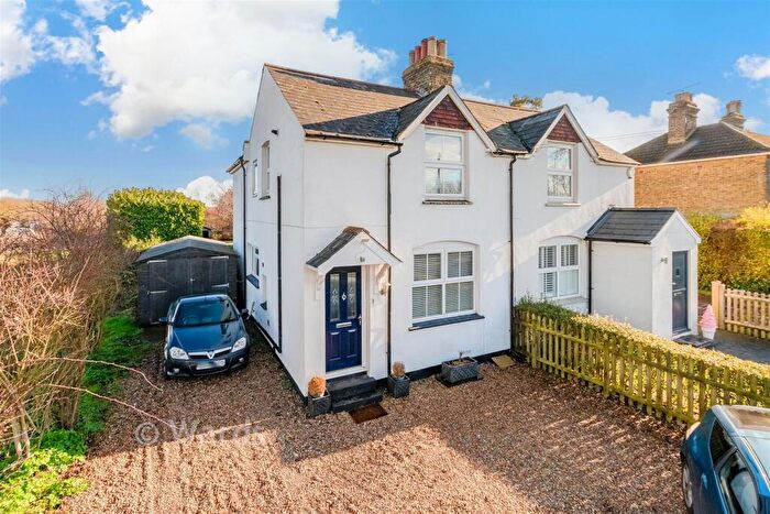 3 Bedroom Semi Detached House For Sale In Town Road, Cliffe Woods, Rochester, Kent, ME3