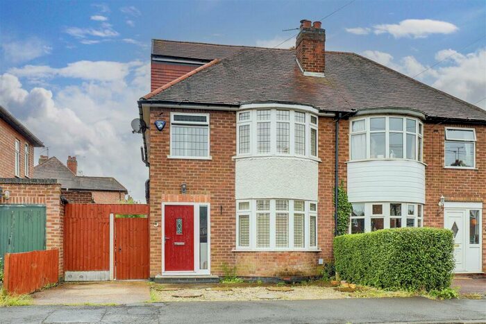 4 Bedroom Semi-Detached House To Rent In Abingdon Drive, Ruddington, Nottingham, NG11