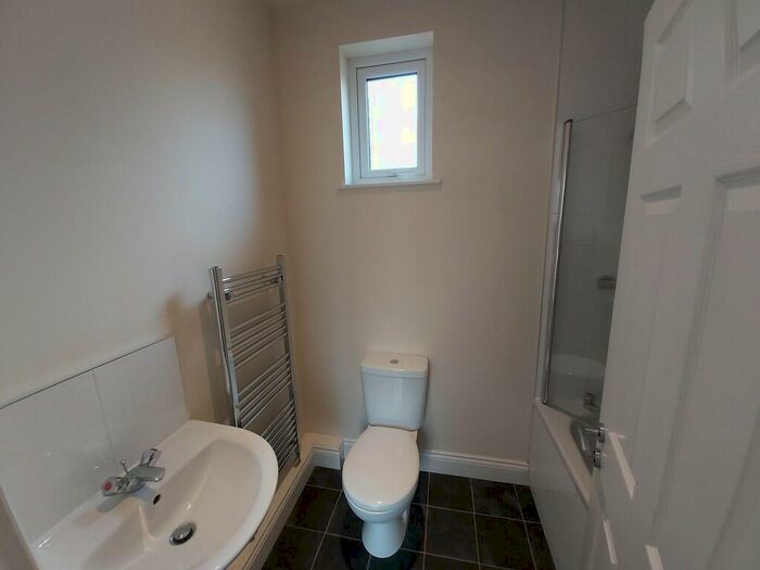 2 Bedroom Apartment To Rent In Market Place, Melksham, SN12