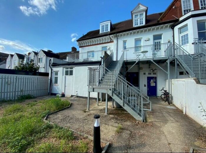 1 Bedroom Flat To Rent In High Street West Wickham, BR4