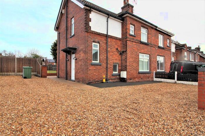 3 Bedroom Semi-Detached House To Rent In Poplar Street, Ollerton, Newark, NG22