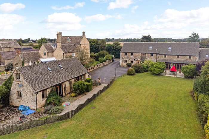 6 Bedroom Detached House For Sale In Latton, Wiltshire, SN6