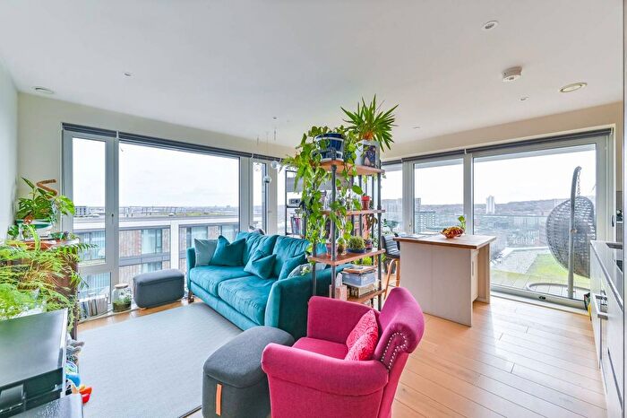 2 Bedroom Flat For Sale In Norton House, Woolwich Riverside, London, SE18
