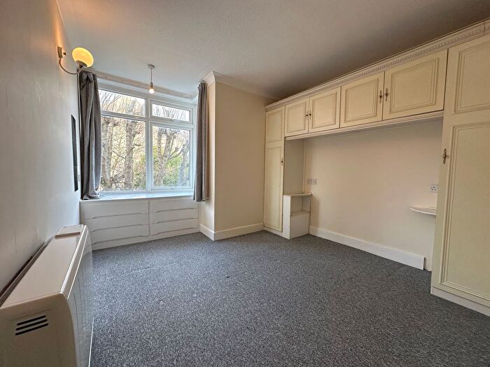 1 Bedroom Flat To Rent In Beaufort Road, Bournemouth, BH6