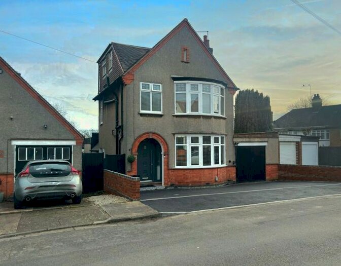 5 Bedroom Detached House For Sale In Rushmere Avenue, Rushmere, Northampton, NN1