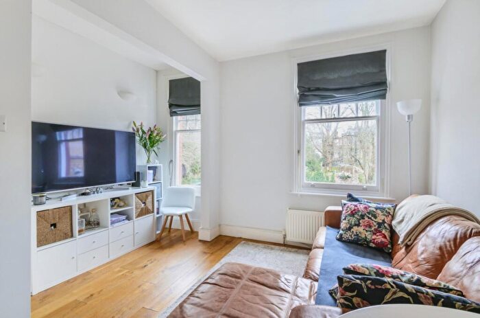 1 Bedroom Flat To Rent In Queens Avenue, Muswell Hill London, N10