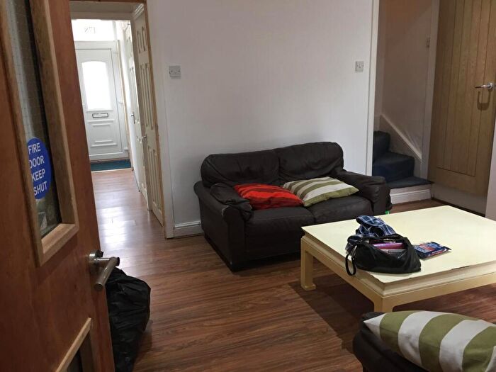 5 Bedroom House To Rent In Dawlish Road, Selly Oak, West Midlands, B29