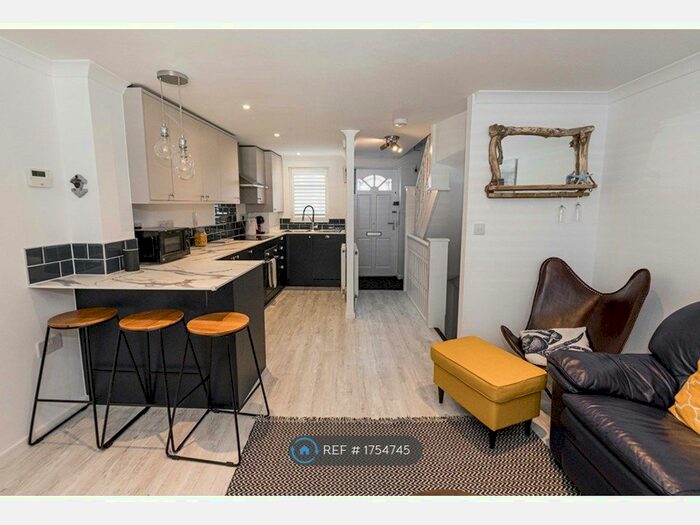 3 Bedroom Terraced House To Rent In Norwich Road, Bournemouth, BH2