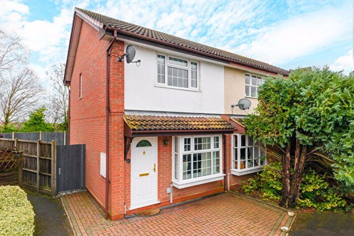 2 Bedroom Semi-Detached House For Sale In Spicer Close, Walton-On-Thames, KT12