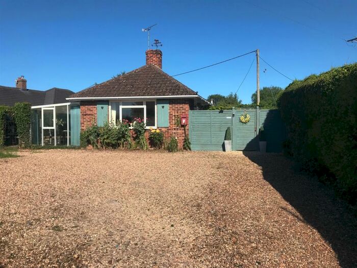 3 Bedroom Detached Bungalow For Sale In Monxton Road, Grateley, Andover, SP11
