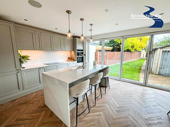 3 Bedroom Semi-Detached House To Rent In Lingfield Avenue, Dartford, DA2