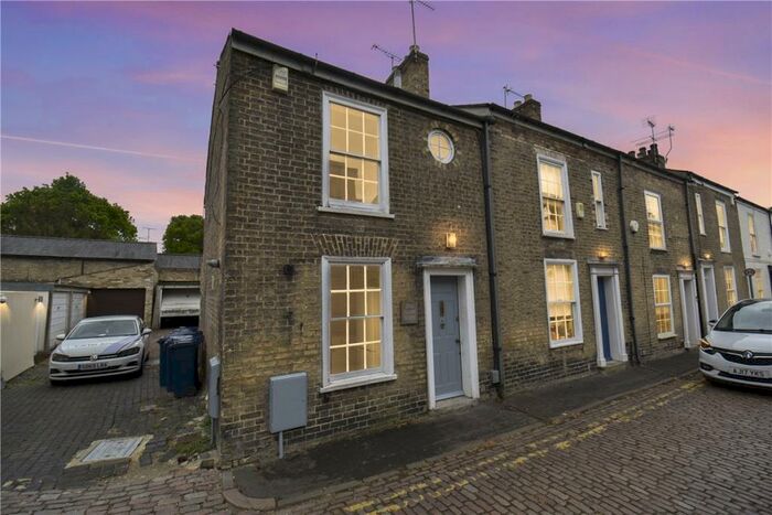 2 Bedroom End Of Terrace House To Rent In Saxon Street, Cambridge, CB2