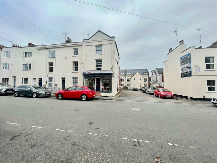 2 Bedroom Apartment To Rent In Oxford Street, Leamington Spa, CV32