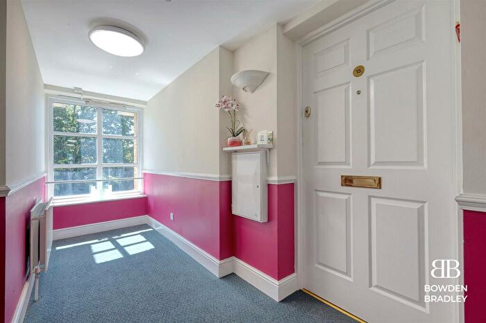 1 Bedroom Flat For Sale In Copperfield Court, Village Way, Barkingside, IG6