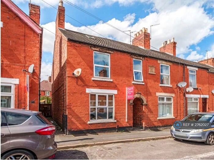 3 Bedroom End Of Terrace House To Rent In Victoria Street, Grantham, NG31