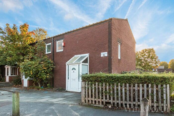 2 Bedroom End Of Terrace House For Sale In Wild Goose Drive, London, SE14