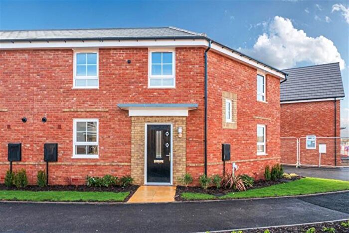 3 Bedroom Semi Detached House To Rent In Bedroom Semi Detached House In Southwold Drive, Hampton Beach, PE7