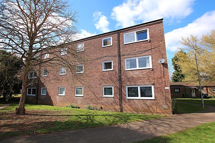 2 Bedroom Flat For Sale In Camborne Close, Northampton, NN4