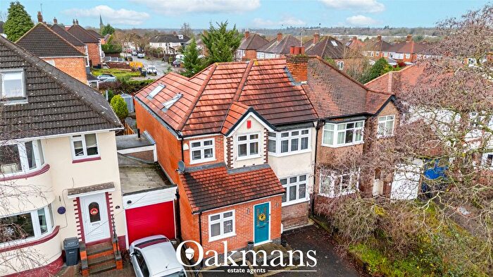 4 Bedroom Semi-detached House For Sale In Midhurst Road, Birmingham, West Midlands, B30