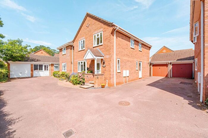 4 Bedroom Detached House For Sale In Appletree Lane, Roydon, IP22