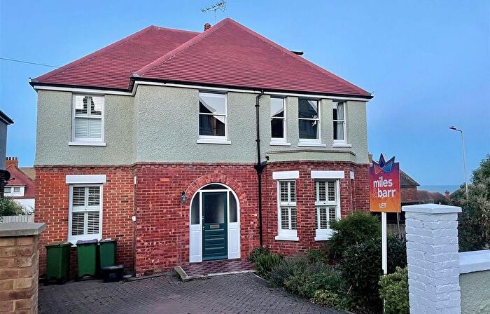 5 Bedroom Detached House To Rent In Wear Bay Crescent, Folkestone, Kent, CT19