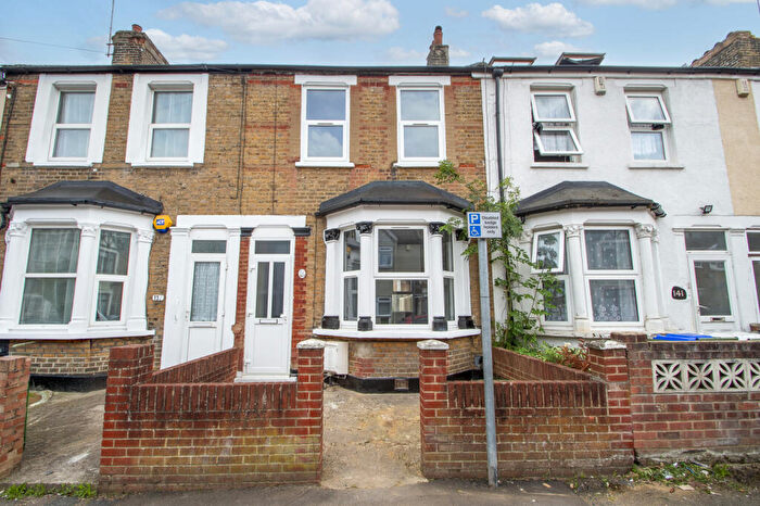 3 Bedroom Terraced House To Rent In Riverdale Road, Erith, DA8