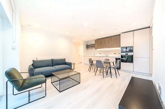 2 Bedroom Flat For Sale In Astell Road, London, SE3