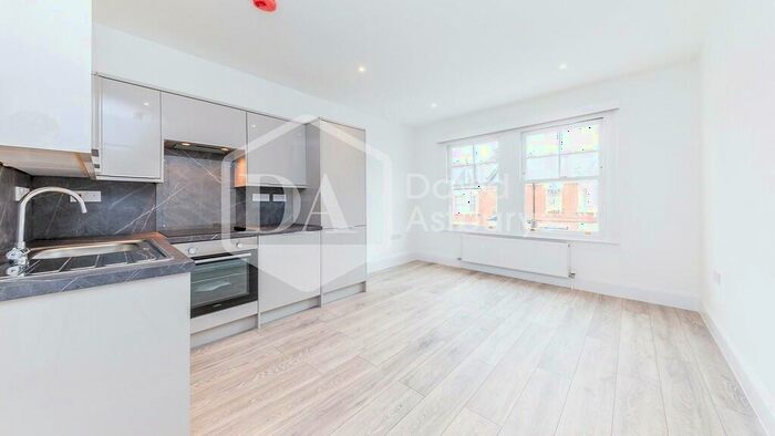 Apartment To Rent In Hatherley Gardens, Crouch End, London, N8