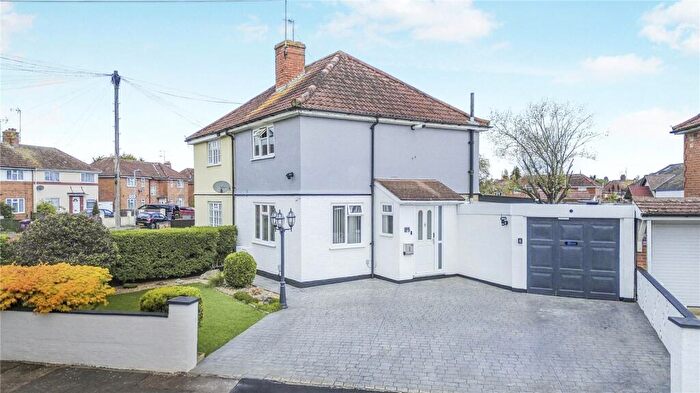 2 Bedroom Semi Detached House For Sale In Thurlestone Gardens, Reading, Berkshire, RG2