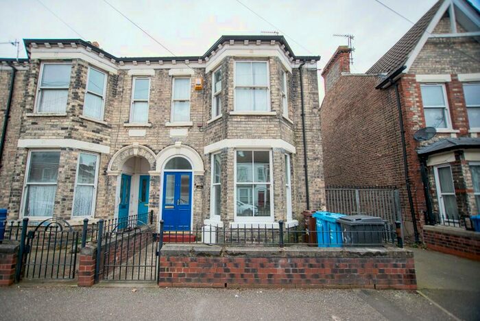 1 Bedroom Flat To Rent In Plane Street, Hull, East Riding Of Yorkshire, HU3