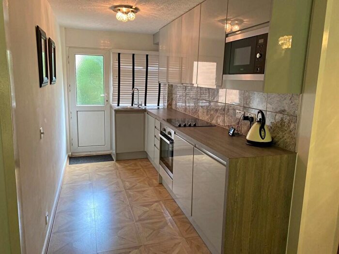2 Bedroom Flat For Sale In Chelmesford Court, Nash Square, Perry Barr, Birmingham, B42
