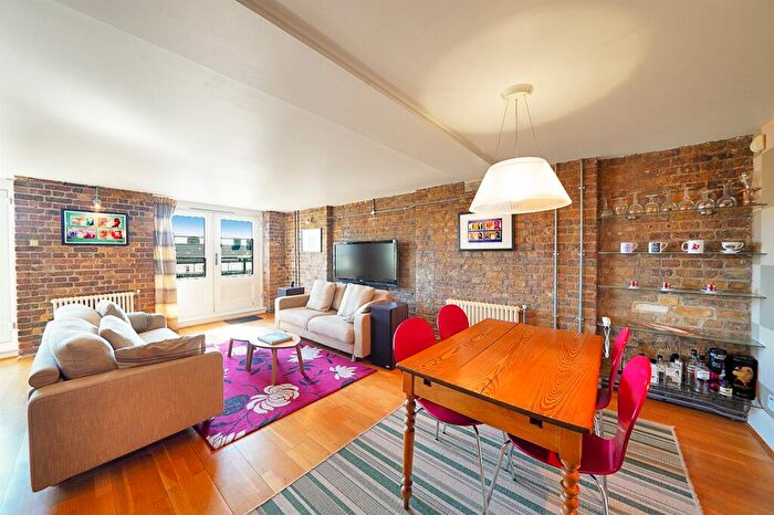 2 Bedroom Flat For Sale In Rotherhithe Street, London, SE16