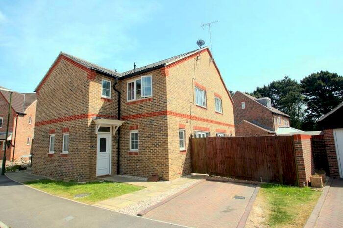 2 Bedroom House To Rent In Watersmead Drive, Littlehampton, West Sussex, BN17