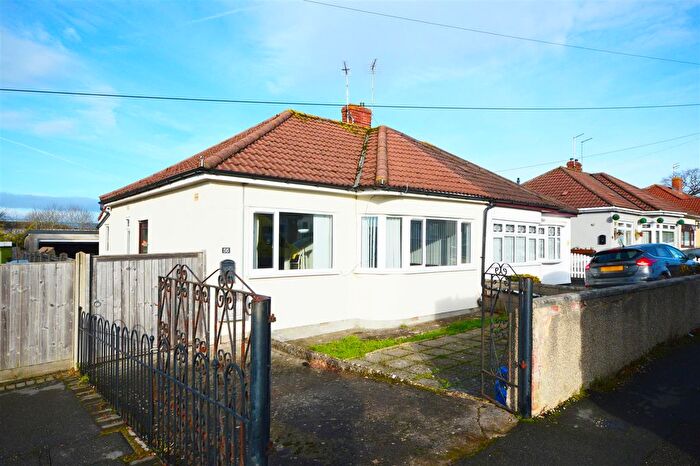 2 Bedroom Bungalow For Sale In Petherton Gardens, Bristol, BS14