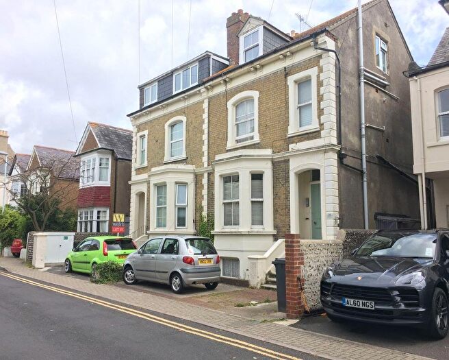 Studio To Rent In Grafton Road, Worthing, BN11