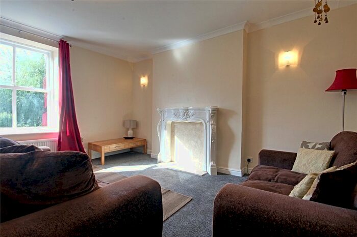 2 Bedroom Flat To Rent In Brookhouse Court, Sheffield, South Yorkshire, S12