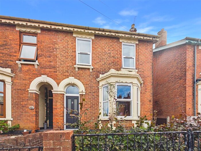 4 Bedroom Semi-Detached House For Sale In Conduit Street, Gloucester, Gloucestershire, GL1