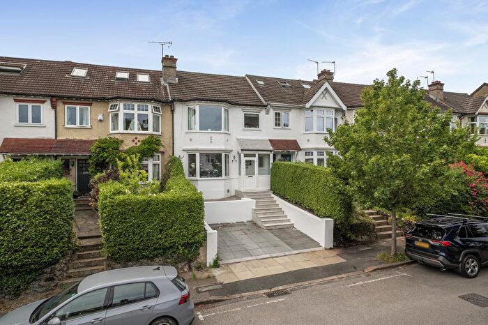 4 Bedroom Terraced House For Sale In Woodlands Avenue, Finchley, N3