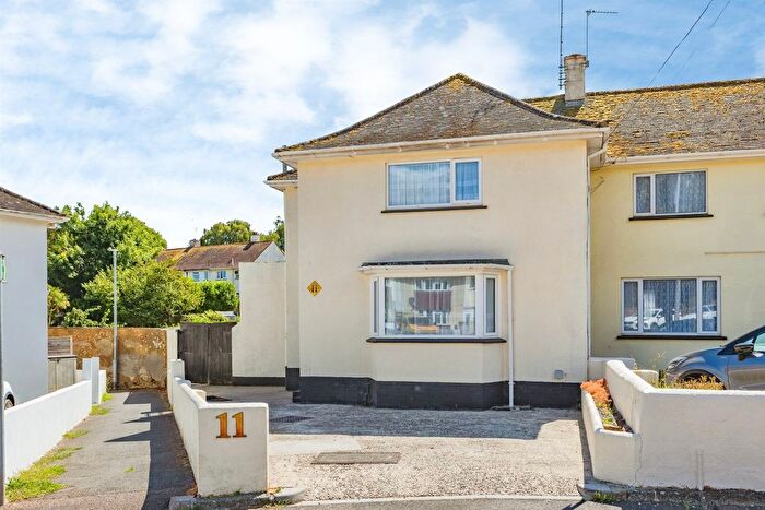 3 Bedroom Semi Detached House For Sale In Dart Avenue, Torquay, TQ2