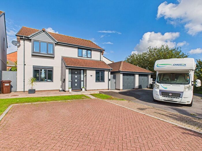 4 Bedroom Detached House For Sale In Chartwell Close, Paignton, TQ3