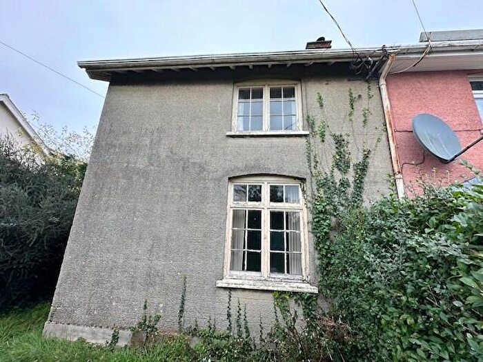 Semi-Detached House For Sale In Hobland Hall Cottages, Hobland Road, Bradwell, Great Yarmouth, Norfolk, NR31