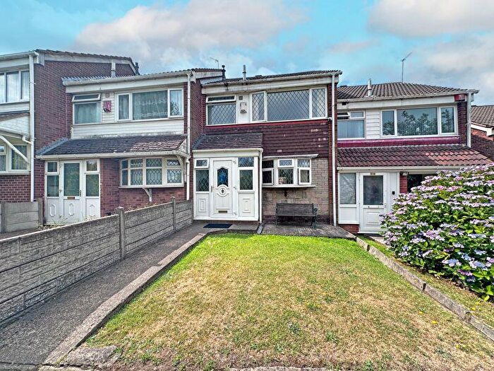3 Bedroom Terraced House For Sale In Holloway Bank, West Bromwich, B70