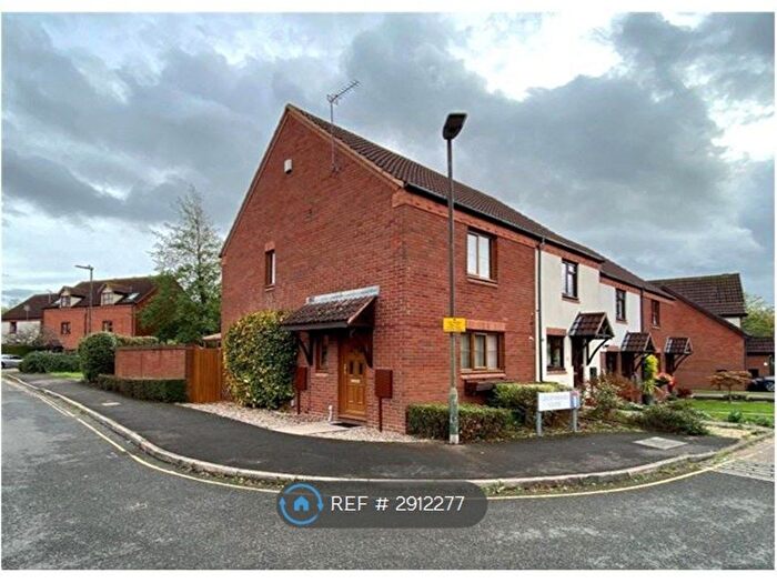 3 Bedroom Semi-Detached House To Rent In James Way, Gloucester, GL3